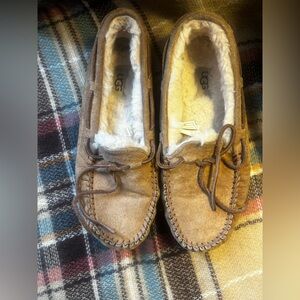 Ugg moccasin slippers size 8